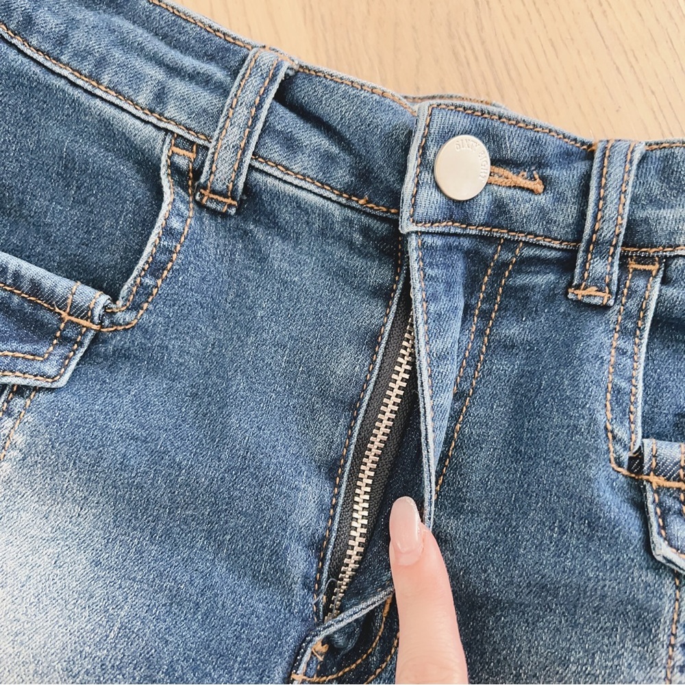 6ixty8ight soft denim mini skirt with layered shorts inside. 99%new condition. - Picture 7 of 8